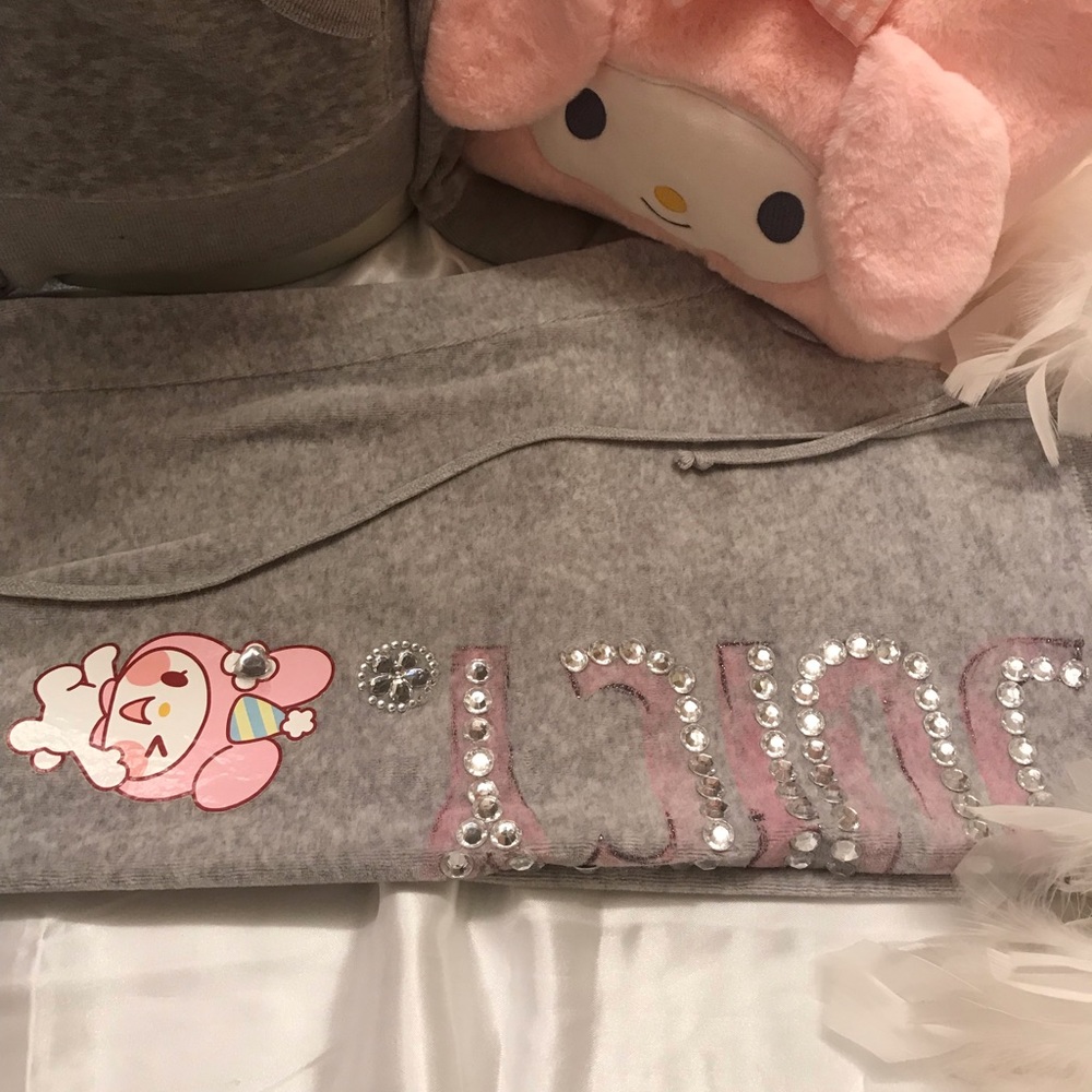 Adorable vintage y2k puff sleeve tracksuit with my melody and crystals💖 - Picture 5 of 16